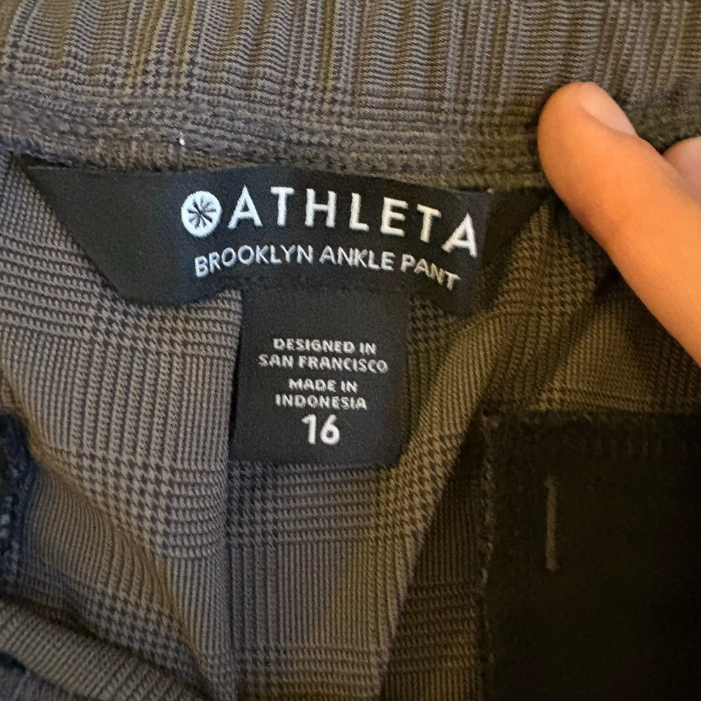 Athleta Brooklyn Ankle Pant in Black